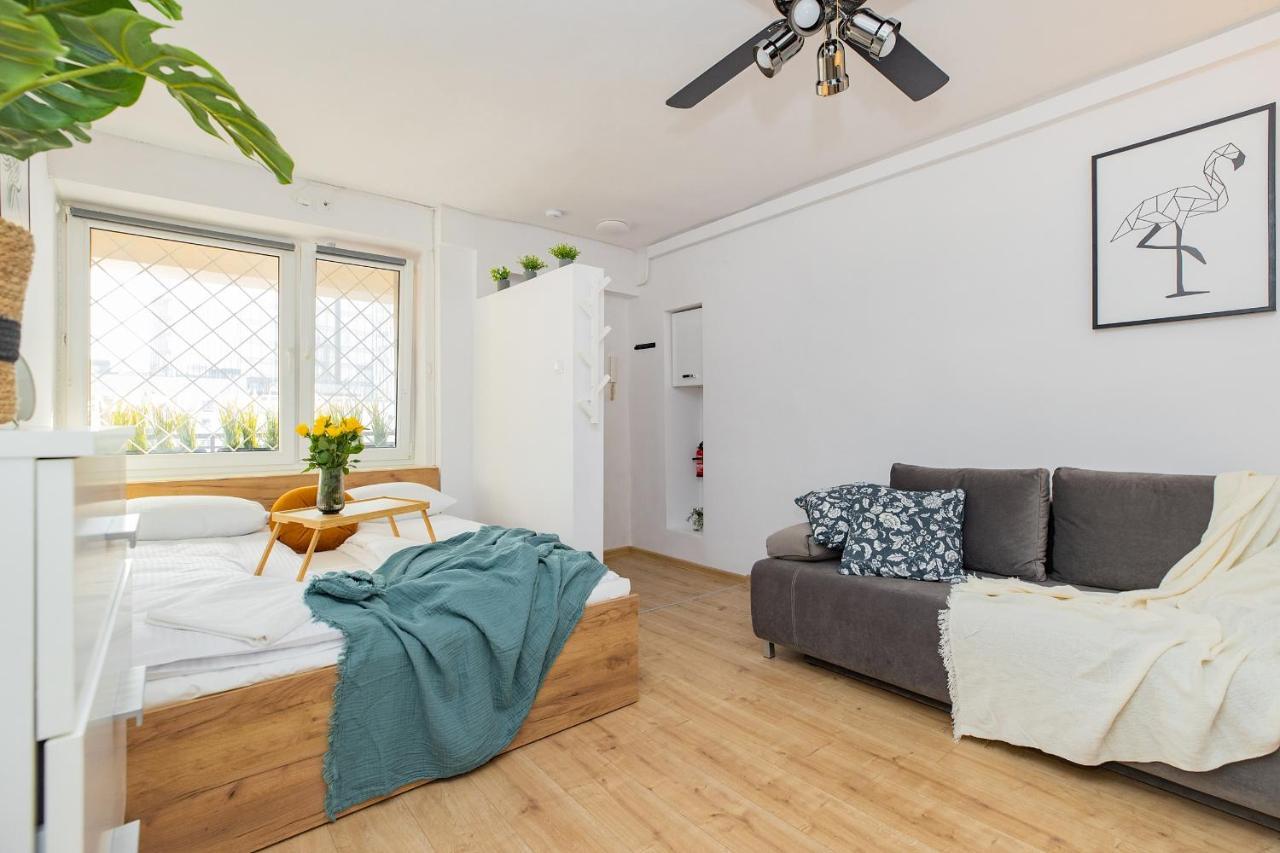 Shortstaypoland Zlota Apartamento