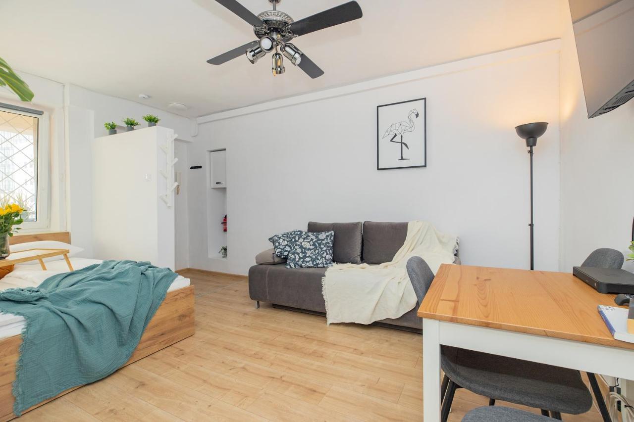 Shortstaypoland Zlota * Warszawa